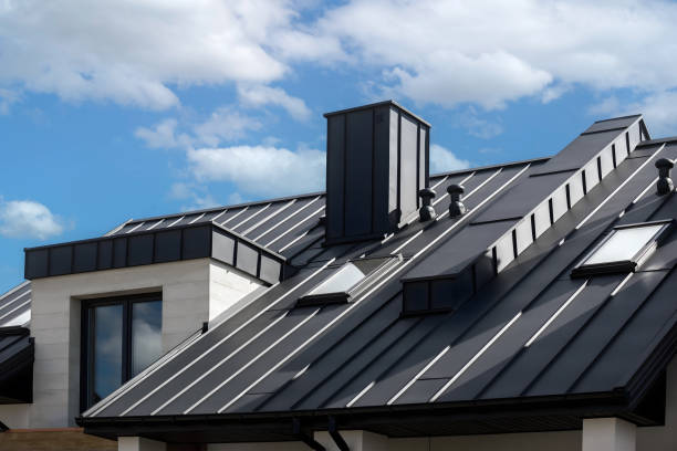 Best Roof Moss and Algae Removal  in Sea Breeze, NC